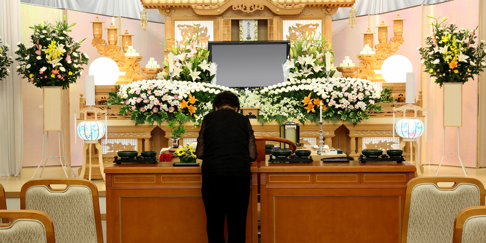 ライフセレモニー株式会社 神道やキリスト教のお葬式って 宗教による葬儀の違い