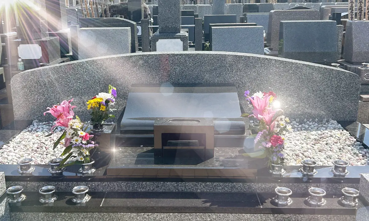町田市の葬儀社 ライフセレモニーの火葬式・合祀墓納骨プラン・イメージ画像